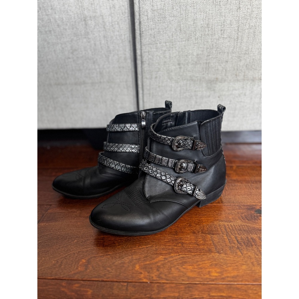 Corkys Bombshell Black Western Buckle Ankle Boots Silver Snakeskin Straps Sz 10